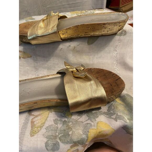 Jessica Simpson Gold Wedge Sandals Size 9 - Picture 4 of 7